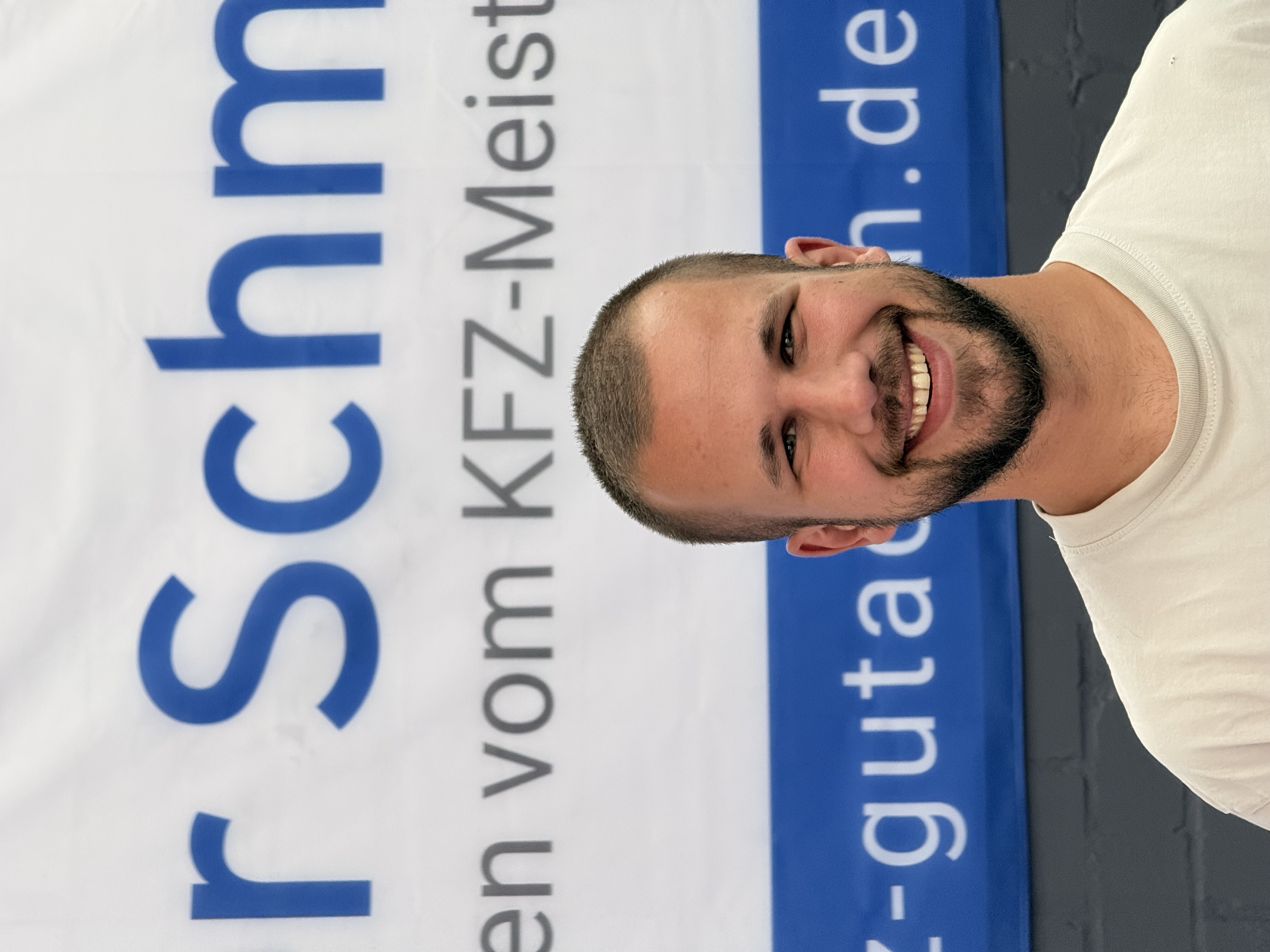 Lukas Schmitz, KFZ-Meister und Sachverständiger